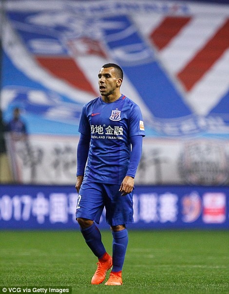 Sân vận động của đội bóng Tevez thi đấu bị cháy dữ dội ảnh 5 San van dong cua doi bong Tevez thi dau bi chay du doi anh 5