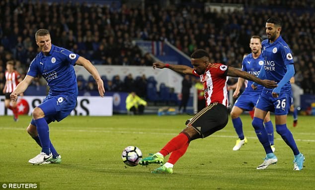 Vardy tiep tuc ghi ban,  Leicester chon vui hy vong cua Sunderland anh 12