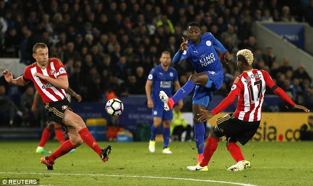 Vardy tiep tuc ghi ban,  Leicester chon vui hy vong cua Sunderland anh 10