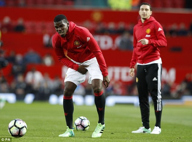 Pogba bi sut trung cho hiem o tran dau voi Everton anh 5