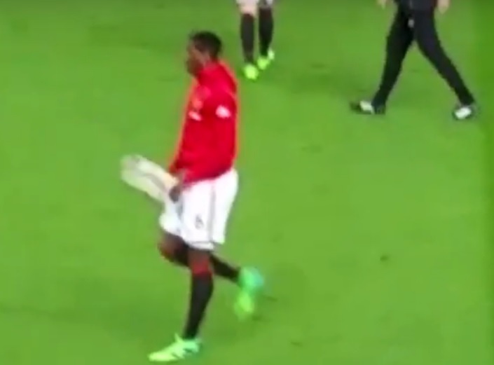 Pogba bi sut trung cho hiem o tran dau voi Everton anh 1