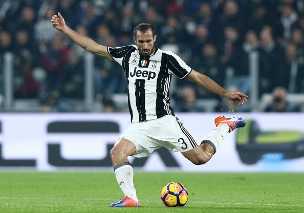 Trung vệ Juventus nhận bằng thạc sĩ Đại học Turin ảnh 6 Trung ve Juventus nhan bang thac si Dai hoc Turin anh 6
