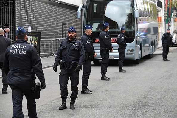 Man Utd duoc canh sat vu trang bao ve o tran dau voi Anderlecht anh 1