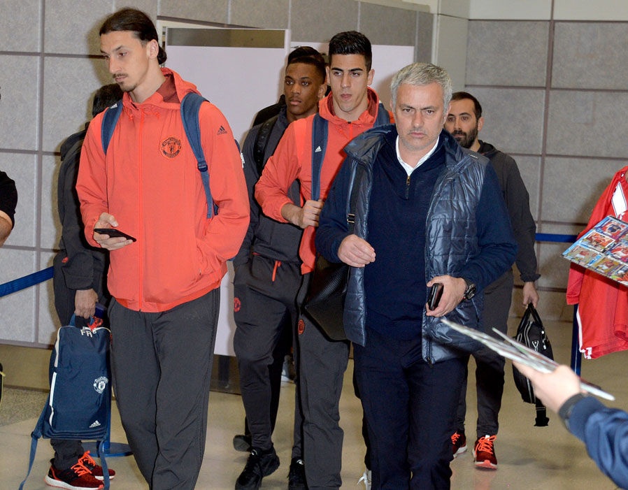 Các ngôi sao Man Utd rầu rĩ trở về sau trận hòa với Anderlecht ảnh 1 Cac ngoi sao Man Utd rau ri tro ve sau tran hoa voi Anderlecht anh 1
