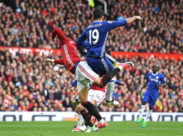 Cận cảnh những tình huống 'trả đũa' của Rojo và Costa ảnh 4 Can canh nhung tinh huong 'tra dua' cua Rojo va Costa anh 4