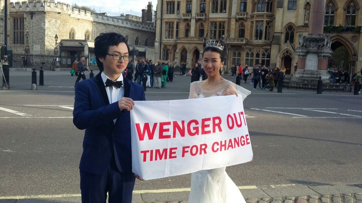 Cuoc chien chong HLV Wenger cua CDV Phao thu da phat trien toan cau anh 5