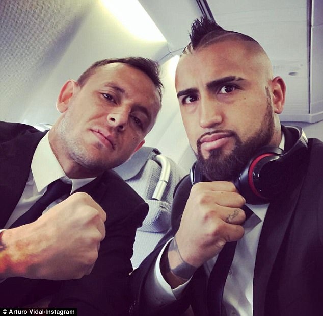 Cau thu Bayern dua nhau khoe anh quyet tam ha Real hinh anh