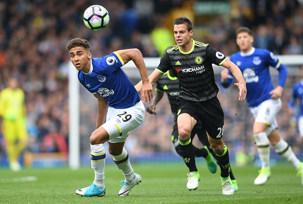 Pedro lap sieu pham,  Chelsea tien sat ngoi vo dich anh 1