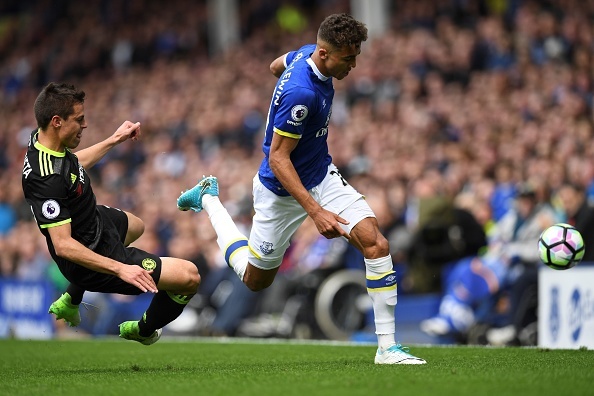 Pedro lap sieu pham,  Chelsea tien sat ngoi vo dich anh 2