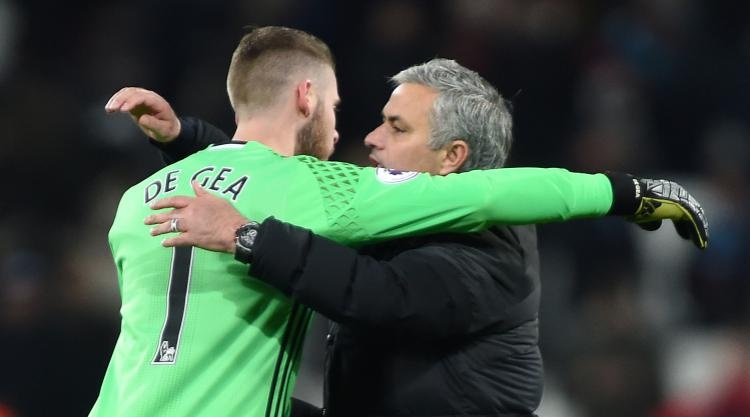 Chuyển nhương: MU,  Liverpool tranh nhau Fabregas,  Man City phá kỷ lục của MU ảnh 3 Chuyen nhuong: MU,  Liverpool tranh nhau Fabregas,  Man City pha ky luc cua MU anh 3