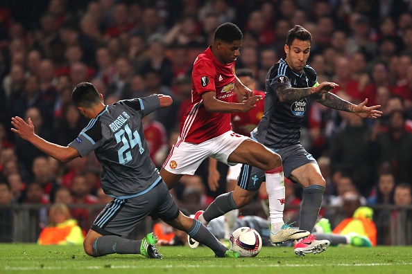 Cham diem MU 1-1 Celta Vigo: Sai lam cua Bailly anh 11