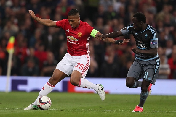 Cham diem MU 1-1 Celta Vigo: Sai lam cua Bailly anh 2