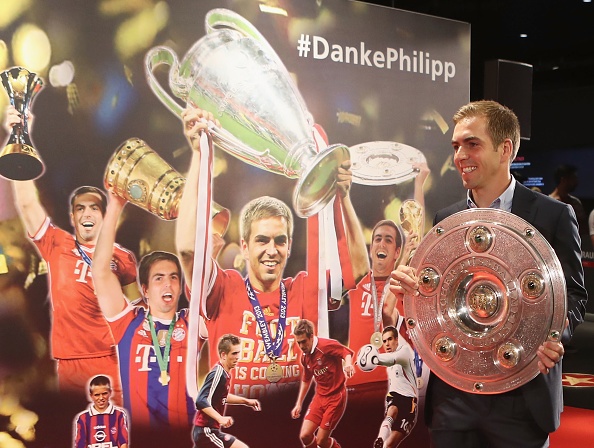 Philipp Lahm lịch lãm bước vào ngôi nhà huyền thoại của Bayern Munich ảnh 3 Philipp Lahm lich lam buoc vao ngoi nha huyen thoai cua Bayern Munich anh 3