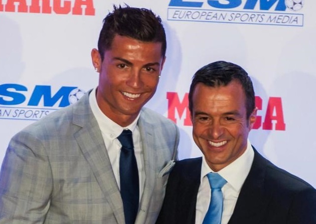 ‘Sieu co’ Jorge Mendes nhan lenh dua Ronaldo ve Man Utd hinh anh