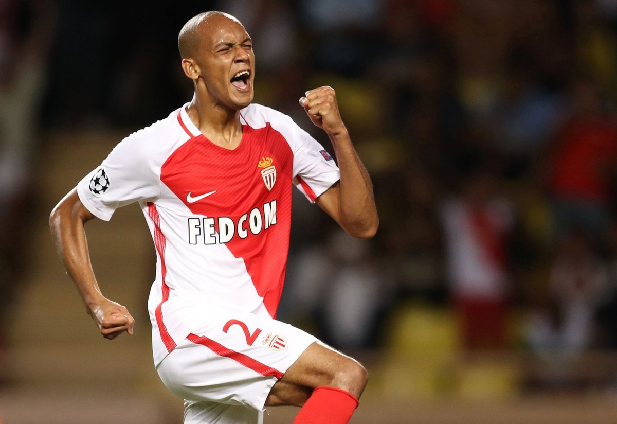 Man trinh dien an tuong cua Fabinho hinh anh