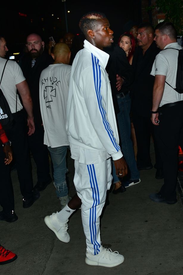 Carrick cam dau doan sao MU den hop dem mung chien thang anh 6