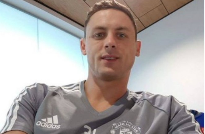 Mourinho len tieng vu Matic mac ao Man Utd hinh anh