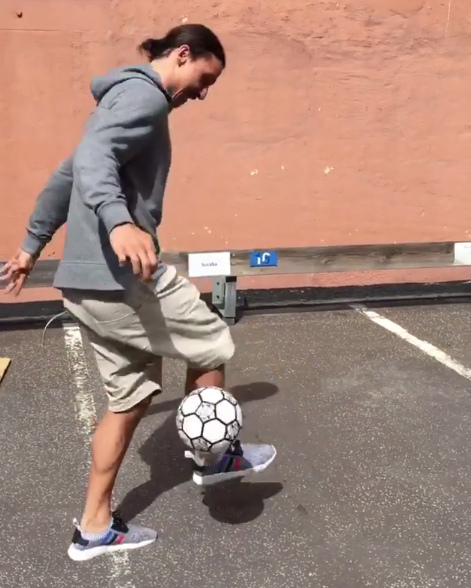 Tu tin tang bong nghe thuat,  Ibra san sang tro lai anh 3