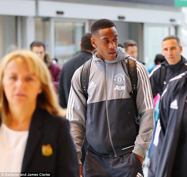 Matic hứng khởi trong chuyến du đấu đầu tiên cùng MU ảnh 8 Matic hung khoi trong chuyen du dau dau tien cung MU anh 8