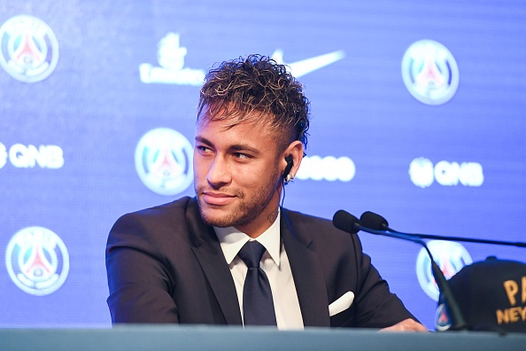 Neymar rạng rỡ trong buổi tập đầu tiên cùng Paris SG ảnh 8 Neymar rang ro trong buoi tap dau tien cung Paris SG anh 8