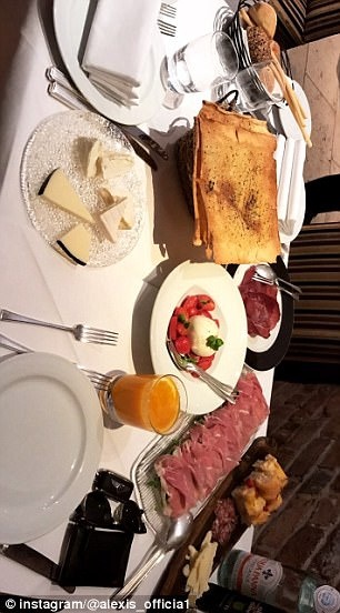 Dan sao Arsenal tich cuc luyen tap chuan bi cho tran khai man Premier League anh 13