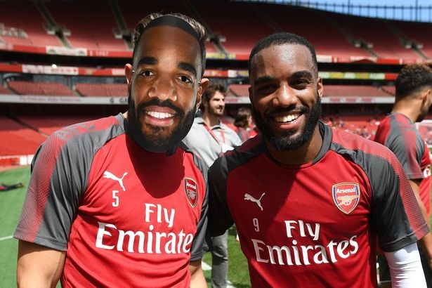 10 du doan vui truoc mua giai Premier League 2017/18 anh 1