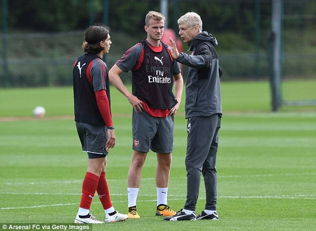 Dan sao Arsenal tich cuc luyen tap chuan bi cho tran khai man Premier League anh 4