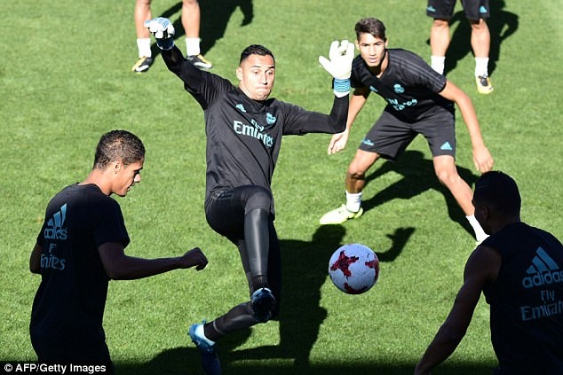 Tich cuc luyen tap,  Ronaldo san sang cho tran dai chien voi Barca anh 9