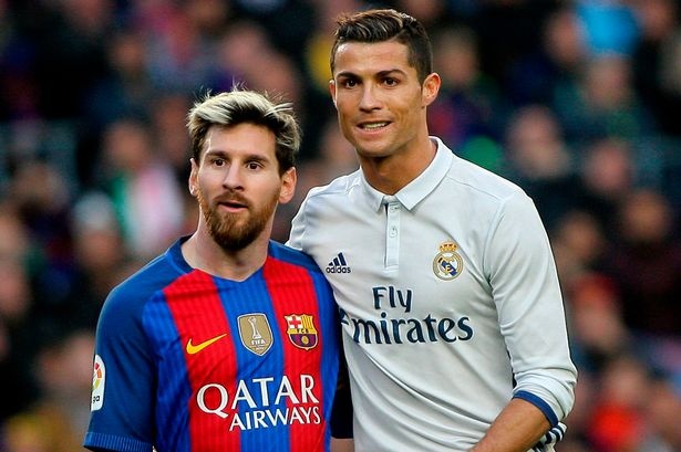 Ronaldo chung minh anh va Messi khong he co hiem khich hinh anh