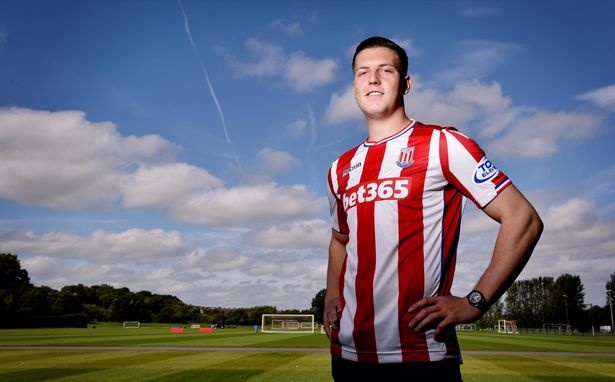 Toan bo hop dong da hoan tat tai Premier League anh 15