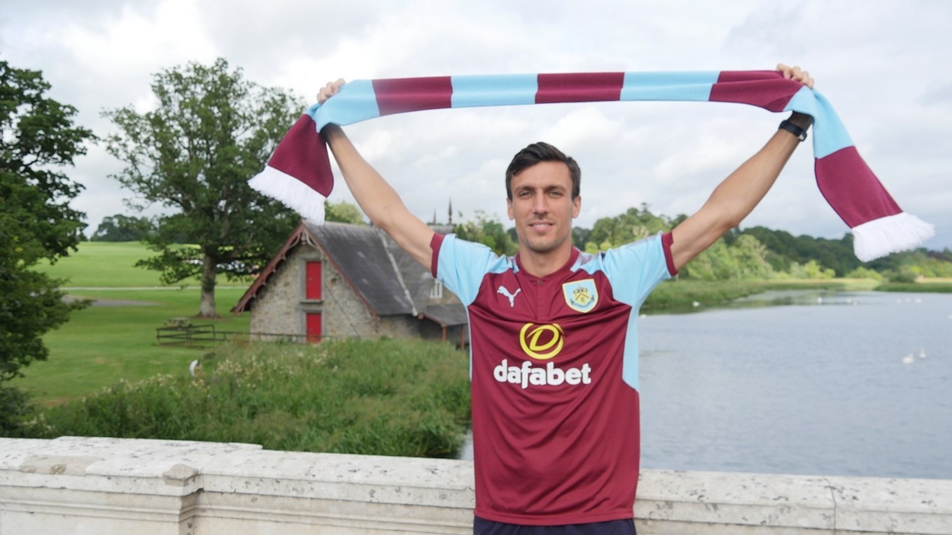 Toan bo hop dong da hoan tat tai Premier League anh 4