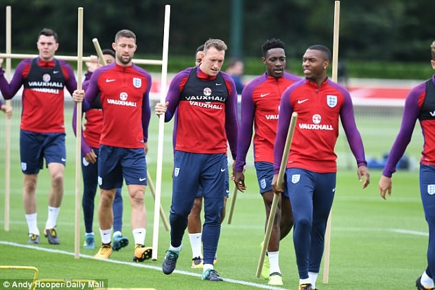 DT Anh luyen tap voi gay truoc tran dai chien voi Slovakia hinh anh