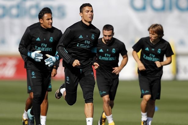 Ronaldo hứng khởi cho trận đầu trở lại La Liga ảnh 3 Ronaldo hung khoi cho tran dau tro lai La Liga anh 3