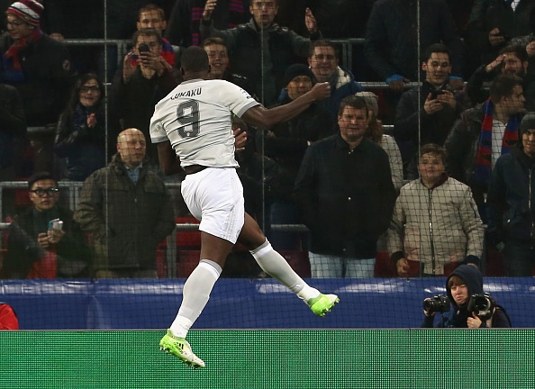 Cham diem CSKA Moscow 1-4 MU: Song sat Lukaku - Martial toa sang hinh anh