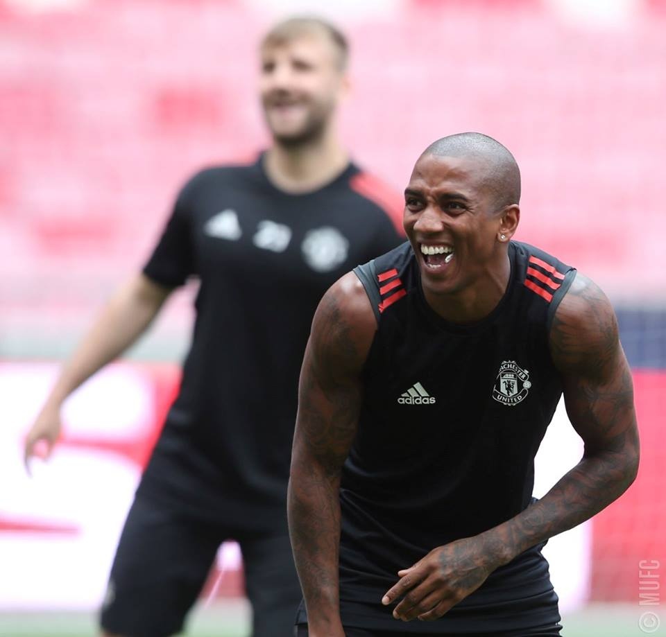 Dan sao MU hao hung truoc cuoc doi dau voi Benfica anh 9