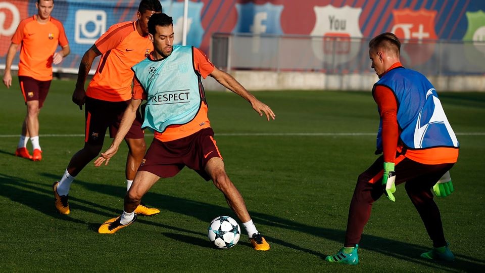 Barcelona nghiem tuc luyen tap cho don Olympiacos anh 5