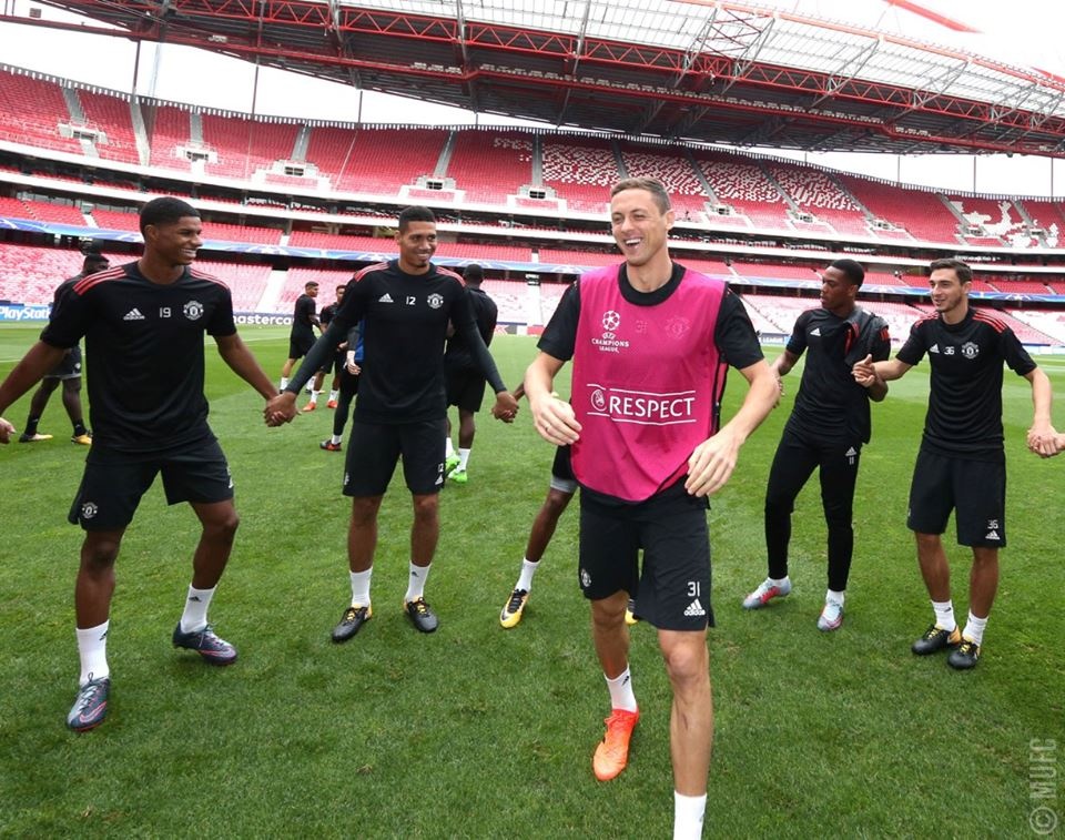 Dan sao MU hao hung truoc cuoc doi dau voi Benfica anh 3