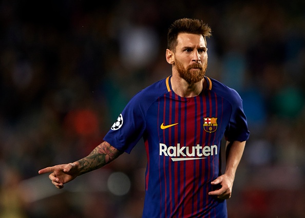 Messi toa sang giup 10 nguoi Barca danh bai Olympiacos hinh anh