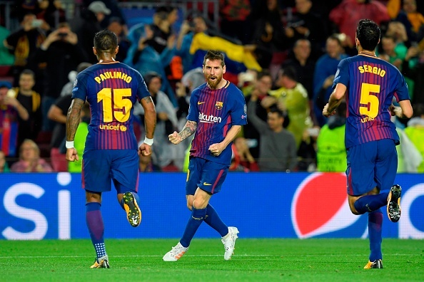 Messi toa sang giup 10 nguoi Barca danh bai Olympiacos anh 8