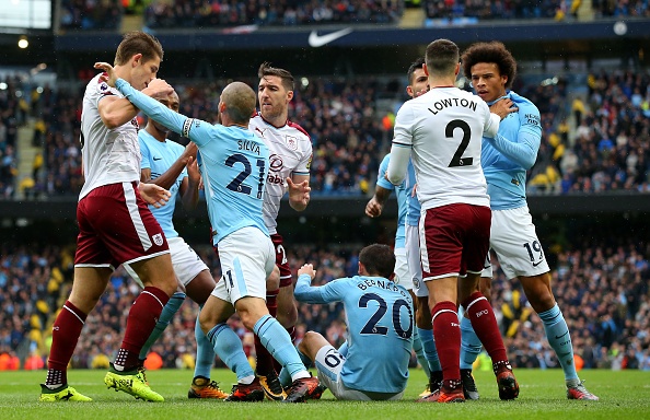 Aguero tro lai,  Man City nhe nhang de bep Burnley anh 3