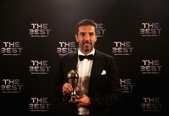 Fan MU soc vi ket qua binh chon cua De Gea anh 1