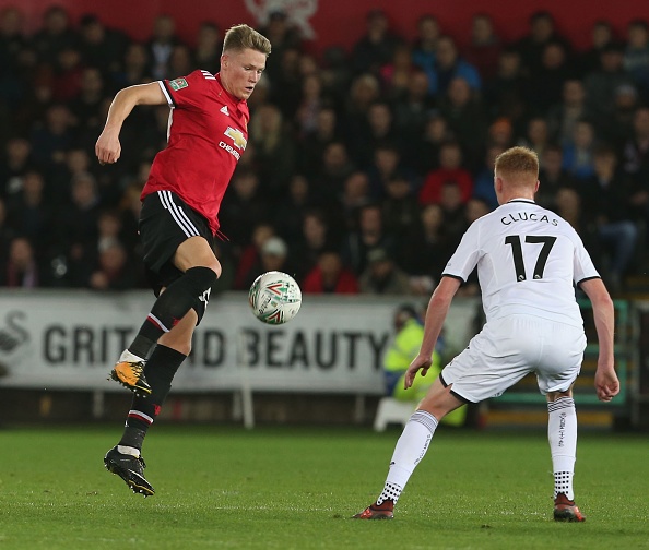 HLV Mourinho khen ngoi hai sao tre sau chien thang tai Carabao Cup hinh anh