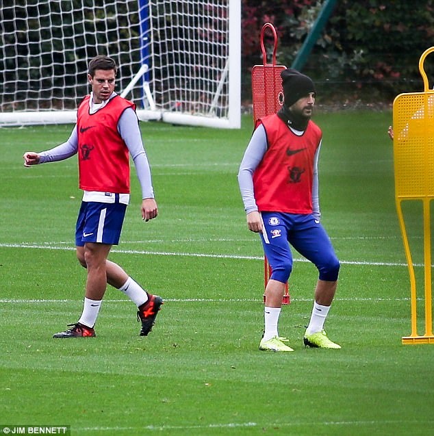 HLV Conte tho phao khi Kante tro lai luyen tap anh 5