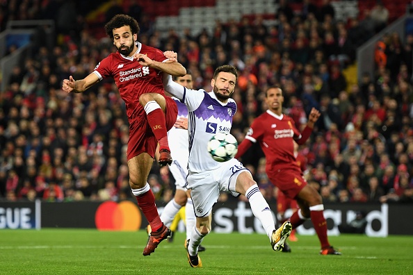 Salah toa sang giup Liverpool giu vung ngoi dau bang E anh 6