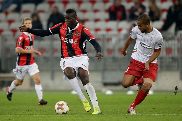 'Ngua chung' Balotelli lap cu dup dua Nice vao vong knock-out anh 5