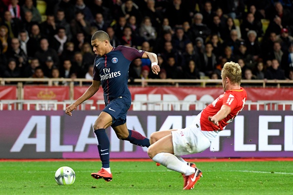 Neymar da penalty,  PSG chem tre ngoi dau bang anh 3