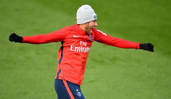 Neymar cùng 'băng nhóm’ Brazil náo loạn sân tập Paris SG ảnh 6 Neymar cung 'bang nhom’ Brazil nao loan san tap Paris SG anh 6