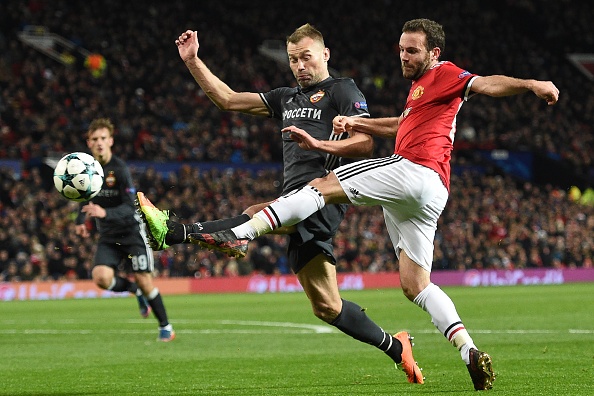 Cham diem MU 2-1 CSKA Moscow: Song sat Lukaku - Rashford toa sang anh 9