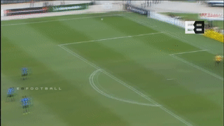 Tai hien pha cuu thua bo cap, thu mon tu choi sieu pham cua Ronaldinho hinh anh