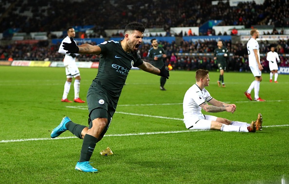 De bep Swansea 4-0,  Man City thiet lap ky luc tai Premier League anh 8